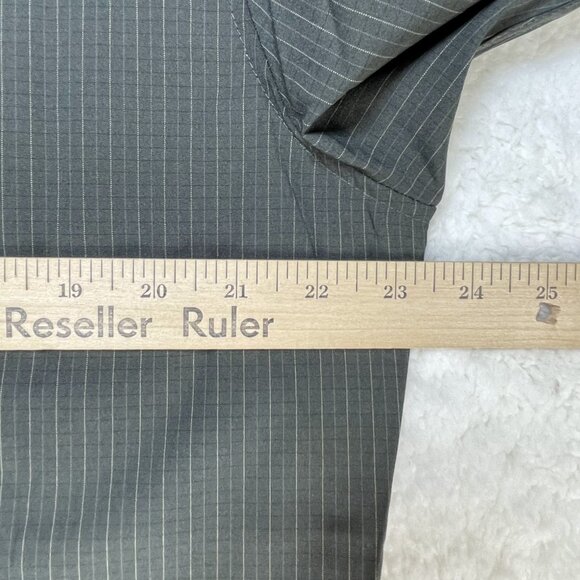 DKNY Shirt Mens Size L Large Green Stripe Long Sleeve Stretch UPF 30 NWT - Picture 3 of 9